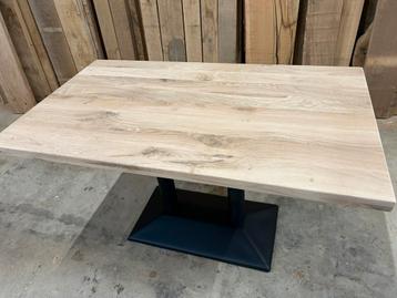 Eiken tafels 1250x720x40mm. Horeca tafels goedkoop. beschikbaar voor biedingen