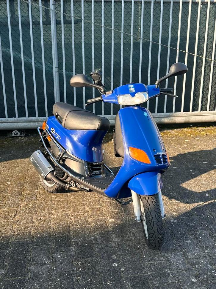 Piaggio zip type 3 125cc, Fietsen en Brommers, Scooters | Piaggio, Zo goed als nieuw, Zip, Benzine, Ophalen