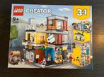 LEGO Creator Woonhuis, Dierenwinkel & Café - 31097, Ophalen of Verzenden, Zo goed als nieuw, Complete set, Lego