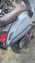 Vespa sprint 2016 loop of sloop, Ophalen