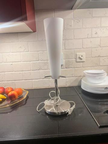 Tafellamp wit beschikbaar voor biedingen