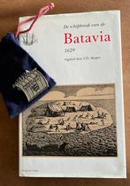 Batavia, Boek en herdenkingspeld, Verzamelen, Scheepvaart, Ophalen of Verzenden, Zo goed als nieuw