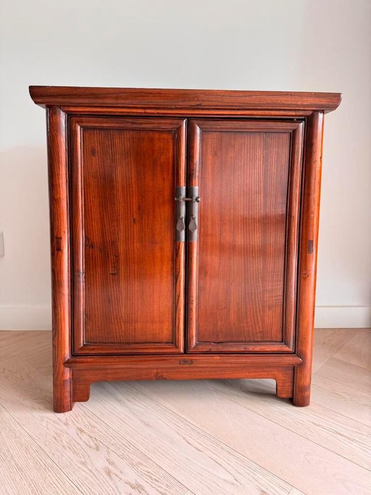 Prachtig Chinees kastje van gelakt Yumu-hout, Huis en Inrichting, Kasten | Dressoirs, Zo goed als nieuw, 50 tot 100 cm, 25 tot 50 cm