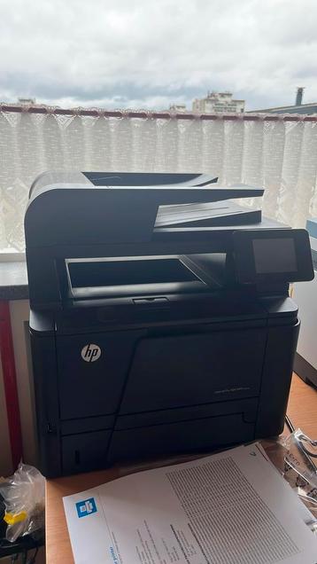 Kleuren en zwart-wit printer DEFECT beschikbaar voor biedingen