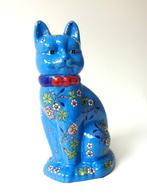 Porselein beeld van zittende blauwe kat stijl Longwy 3953-k, Antiek en Kunst, Ophalen of Verzenden