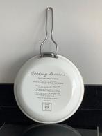 Rivièra Maison Cooking Lessons Pan - Kookpan - Wit., Huis en Inrichting, Ophalen of Verzenden, Zo goed als nieuw, Rvs, Kookpan of Snelkookpan