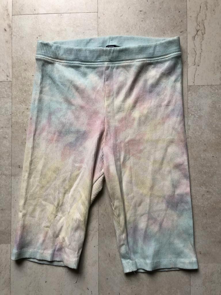 V) CC39 Bershka legging M/L nieuw, Legging, Verzenden, Wit, Maat 40/42 (M)