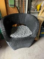 Rotan kuipstoeltje, Huis en Inrichting, Stoelen, Ophalen of Verzenden, Zwart, Eén