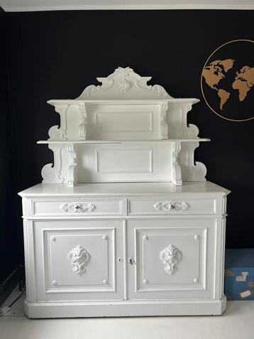 Schitterende antieke/brocante COMMODE/KAST baby- kinderkamer beschikbaar voor biedingen