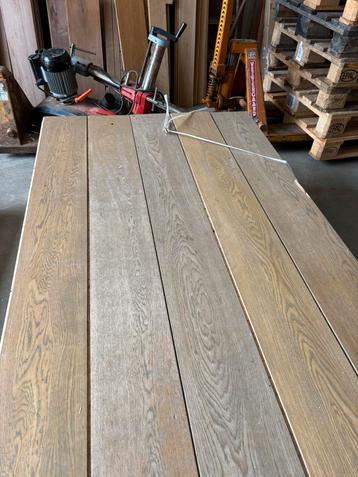 37 m2 +40 m2 eiken lamel parketvloer . 19 cm breed 15 mm dik beschikbaar voor biedingen