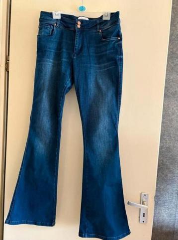 2x DNM Pure flared jeans mt 33 ZGAN beschikbaar voor biedingen