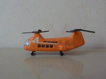 Vintage Airbus / helicopter by Corgi Juniors uit 1973