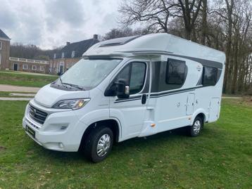 Prachtige Carado T135 met maar 19750 kilometers en trekhaak! beschikbaar voor biedingen