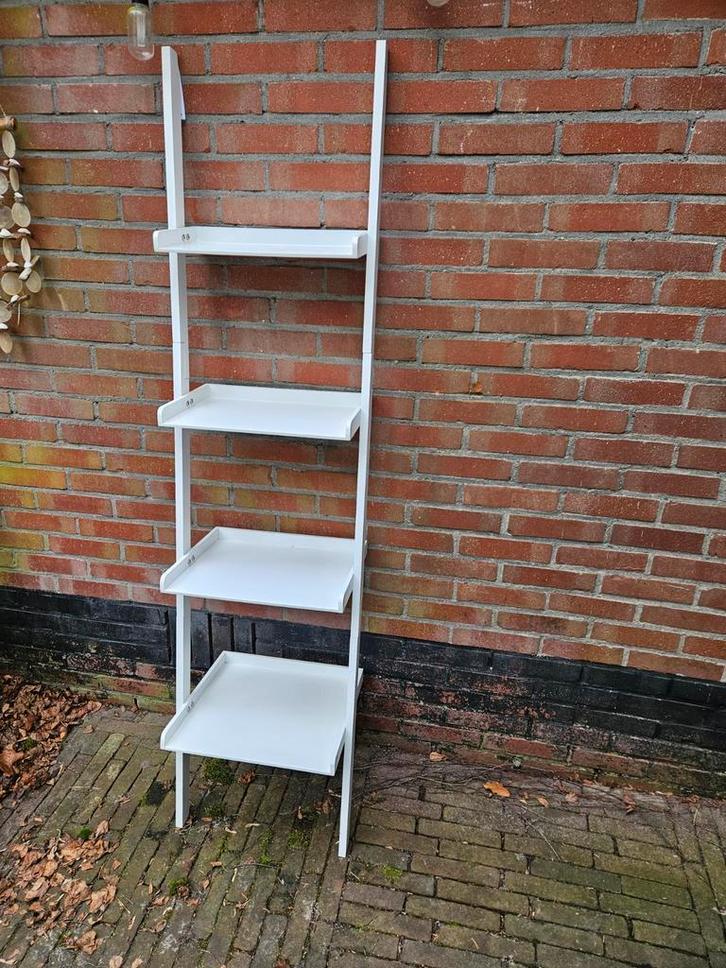 Decoratief wit houten wandrek (ladder) met 4 planken, Huis en Inrichting, Woonaccessoires | Wandplanken en Boekenplanken, Gebruikt