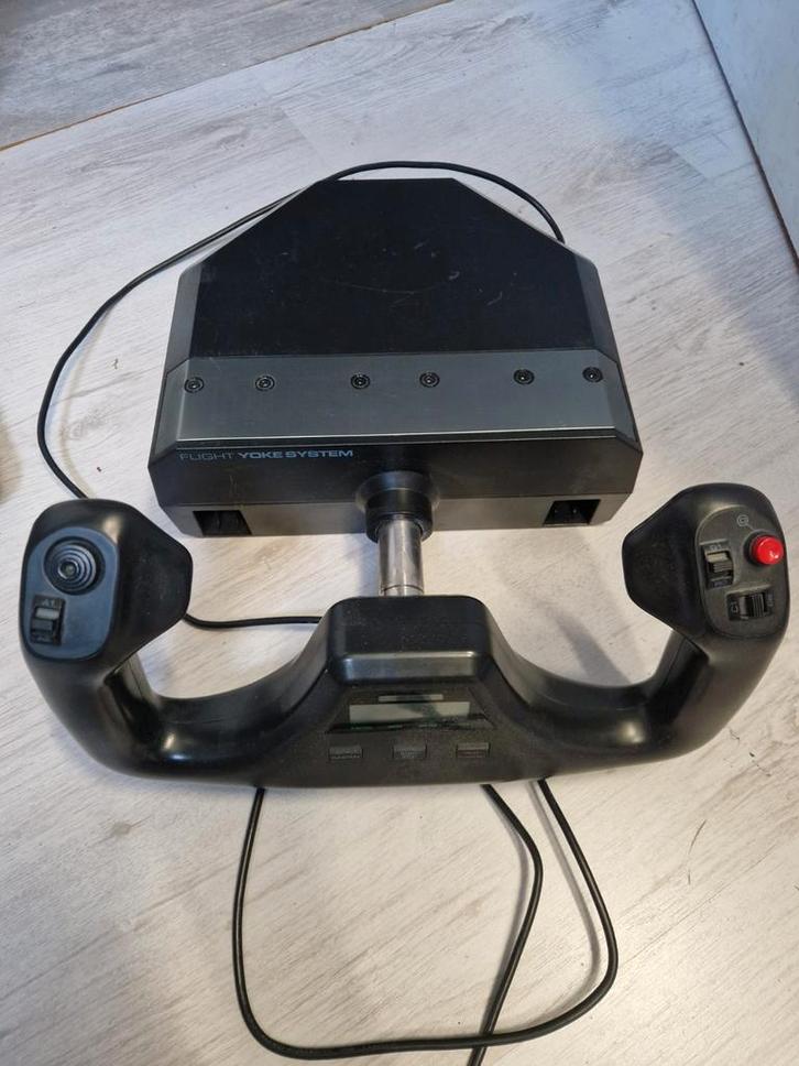 Logitech G Saitek Pro Flight Yoke Systeem - PC - Zwart, Computers en Software, Joysticks, Gebruikt, Ophalen of Verzenden