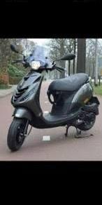 GEZOCHT PIAGGIO ZIP, Fietsen en Brommers, Zip, Ophalen of Verzenden, Zo goed als nieuw, Benzine