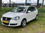 Volkswagen Polo 1.8 GTI, NIEUWE APK, 33-ZR-PB, Auto's, Volkswagen, Gebruikt, Overige brandstoffen, Bedrijf, Handgeschakeld