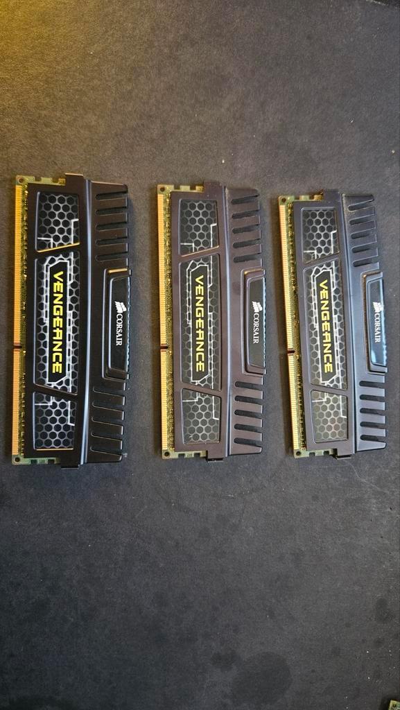 Corsair Vengeance DDR3 (3x4GB) 1600MHz, Computers en Software, RAM geheugen, Zo goed als nieuw, Desktop, 8 GB, DDR3, Ophalen of Verzenden