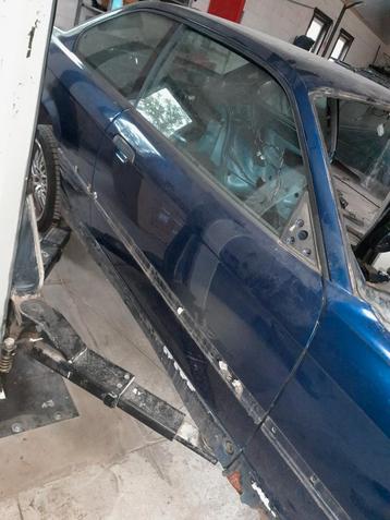 Bmw e36 coupe mauritiusblauw bijrijders deur  beschikbaar voor biedingen