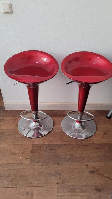 2 barkrukken prijs voor 2 stuks  beschikbaar voor biedingen
