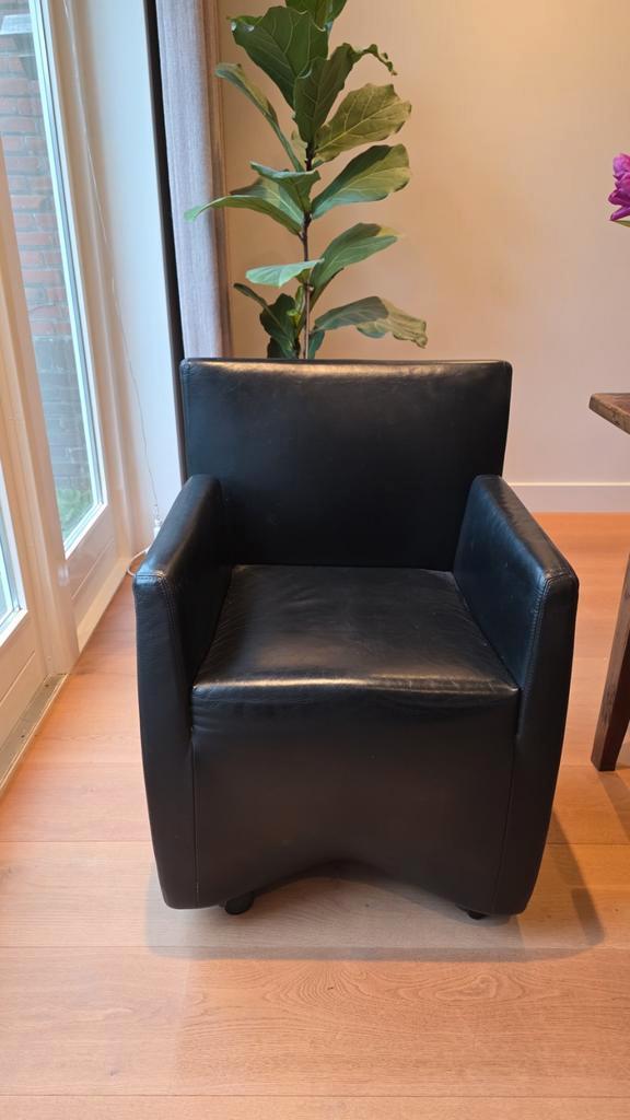4 Baleri Italia Leren Eetkamerstoelen op Wieltjes, Huis en Inrichting, Fauteuils, Gebruikt, Leer, Minder dan 50 cm, Minder dan 75 cm