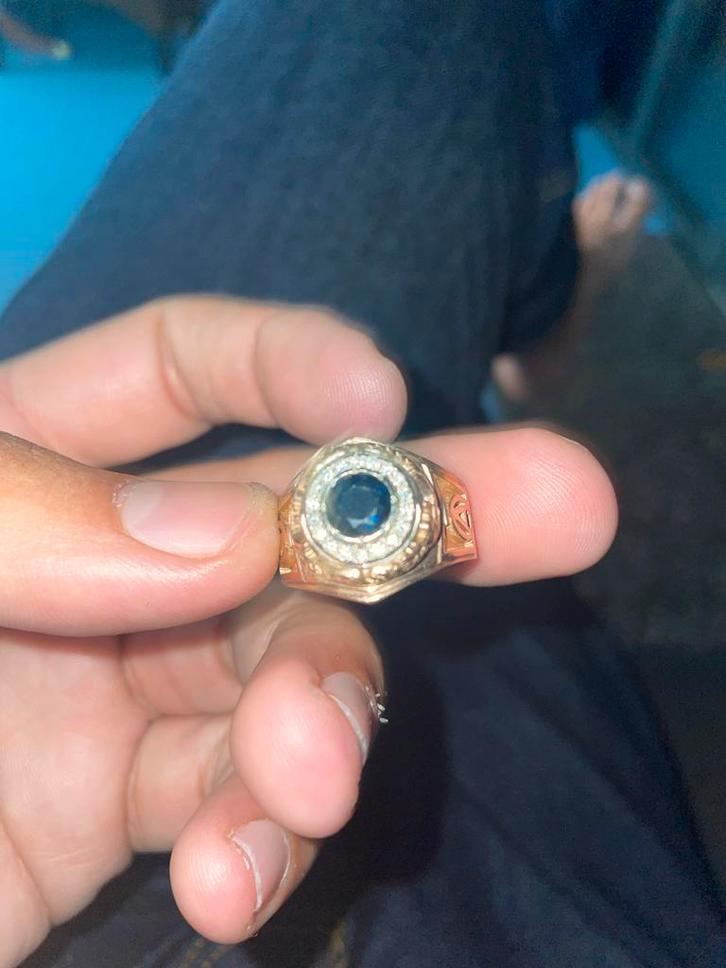 Gouden ring 585 met briljant steen blauw satfir, Sieraden, Tassen en Uiterlijk, Ringen, Gebruikt, Dame of Heer, 19 tot 20, Goud