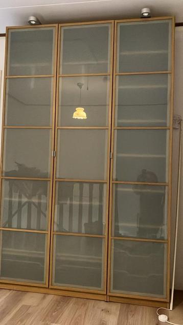 Ikea Pax kasten licht eiken garderobekasten met frosted glas beschikbaar voor biedingen