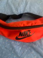 Nike heuptas, Sieraden, Tassen en Uiterlijk, Tassen | Schoudertassen, Ophalen of Verzenden, Nieuw, Rood, Overige merken