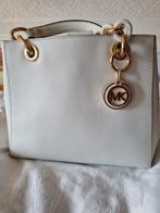 Prachtige michael kors tas origineel kleur witte, Sieraden, Tassen en Uiterlijk, Tassen | Damestassen, Ophalen of Verzenden, Zo goed als nieuw
