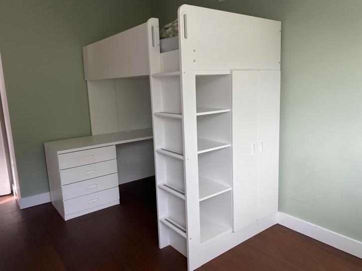 Hoogslaper, wit, Smastad/Stuva Ikea 90x200, met kast, bureau, Kinderen en Baby's, Kinderkamer | Stapelbedden en Hoogslapers, Zo goed als nieuw