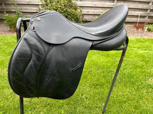 Rossner 18 inch veelzijdigheidszadel, Dieren en Toebehoren, Paarden en Pony's | Zadels, Zo goed als nieuw, Recreatie, Ophalen of Verzenden