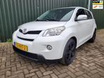 Toyota Urban Cruiser 1.3 VVT-i Dynamic VOLLEDIG ONDERHOUD, Auto's, Toyota, Voorwielaandrijving, 101 pk, Gebruikt, Zwart