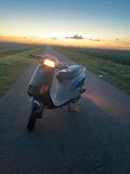 Piaggio quartz, Fietsen en Brommers, Scooters | Vespa, Ophalen of Verzenden, Zo goed als nieuw