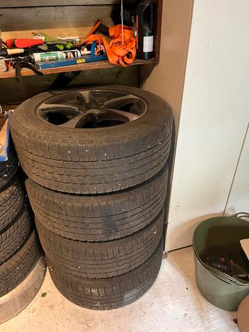 Set winterbanden 255/55 R18 volvo xc60 (type bouwjaar 2015) beschikbaar voor biedingen