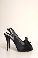 STUART WEITZMAN Prachtige zijde pump d.blauw 37 Wpr €500,-, Stuart Weitzman, Zo goed als nieuw, Schoenen met hoge hakken, Verzenden