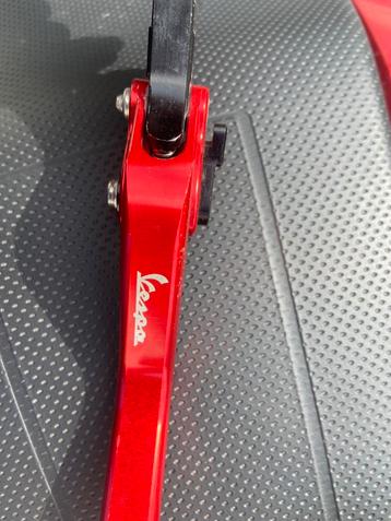 Afstelbare remhandels rood voor Vespa GTS 300 250 