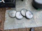 4 opel wieldoppen oldtimer, Ophalen, Zo goed als nieuw
