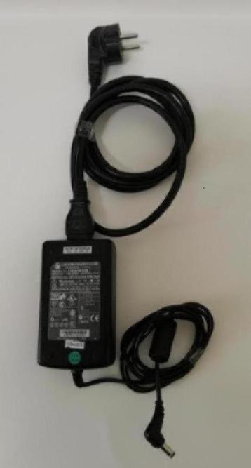 Monitor Adapter 12 V / 4.16 A beschikbaar voor biedingen