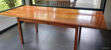 Tafel. Massief hout. 220 x 101 cm. Eikenhouten blad beschikbaar voor biedingen