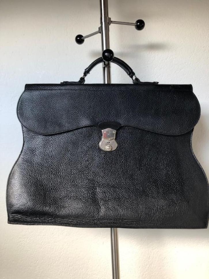 Hester van Eeghen Accolade tas 1994 leer zwart Zeer Goed!, Sieraden, Tassen en Uiterlijk, Tassen | Damestassen, Zo goed als nieuw