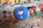 Snoopy Peanuts Comics 44MM Button Pin Broche, Verzenden, Snoopy, Nieuw, Overige typen