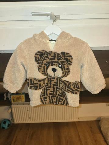 Fendi Kids teddy hoodie maat 18 maanden beschikbaar voor biedingen