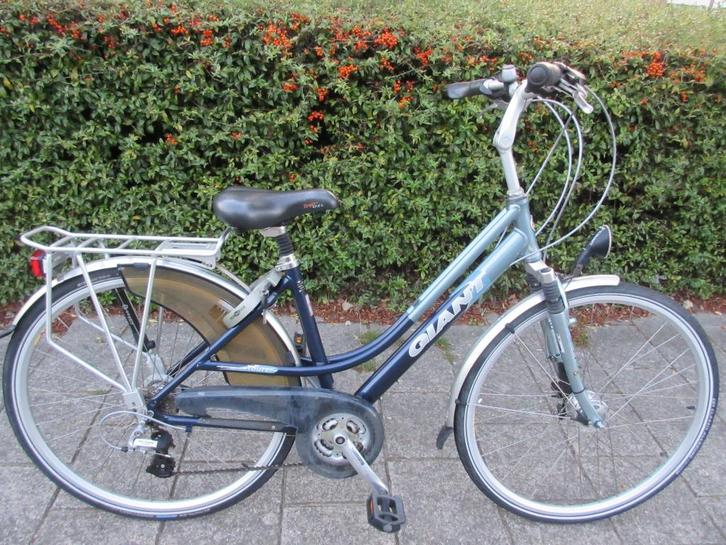 Giant Tourer, Fietsen en Brommers, Fietsen | Dames | Damesfietsen, Gebruikt, Giant, 50 tot 53 cm, Ophalen