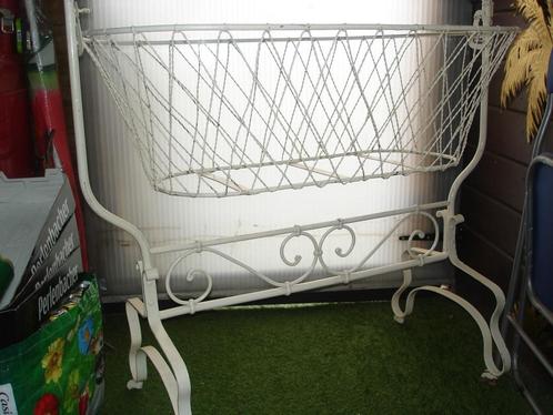 KOOPJE 35€ !! Hand gesmeed & geklonken Antieke Babywieg, Kinderen en Baby's, Babywiegjes en Ledikanten, Gebruikt, Wieg, Ophalen