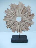 Houten zon op zwarte voet, Huis en Inrichting, Woonaccessoires | Overige, Verzenden, Zo goed als nieuw