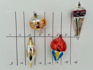 Mix & Match: oude kerstbal beschikbaar voor biedingen