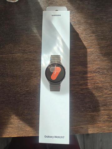 Nieuwe Samsung Galaxy Watch 7 - Ongeopend! beschikbaar voor biedingen