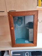 Kleine bekerkast/prijzenkast, Huis en Inrichting, Kasten | Vitrinekasten, Ophalen, 50 tot 100 cm, Zo goed als nieuw, Minder dan 100 cm