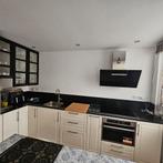 Complete keuken met graniet keukenblad en apparatuur, Graniet of Steen, Zo goed als nieuw, Ophalen