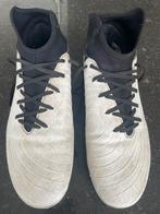 Voetbalschoenen Nike Phantom Luna, Sport en Fitness, Voetbal, Gebruikt, Schoenen, Maat M, Ophalen of Verzenden
